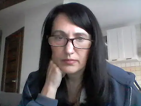 Elena48324 online show from 03/12/26, 06:30