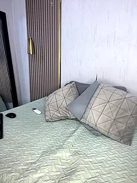 Skylar Smith  online show from 01/12/26, 01:16