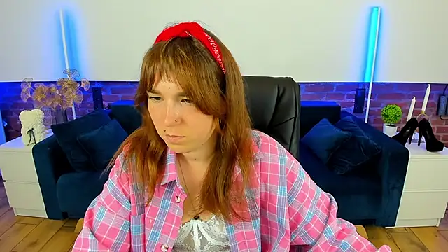 Snapshot of Sofii_darling chatting on 09/14/25, 04:39 Sofii darling online show from 09/14/25, 04:39