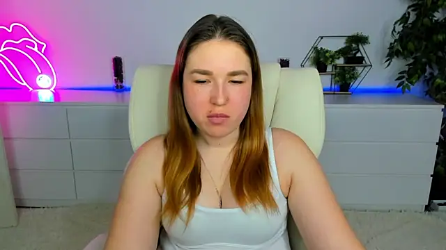 Snapshot of Sofii_darling chatting on 02/26/26, 05:45 Sofii darling online show from 02/26/26, 05:45