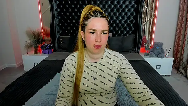 Sofii darling online show from 03/31/26, 04:29