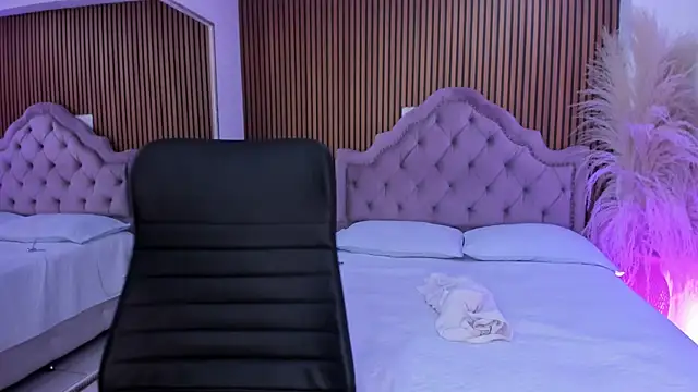 Starbutterflyy  online show from 04/14/26, 05:13