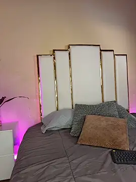 Alexandraa Gomez online show from 11/17/25, 08:36