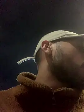 malek xarx  online show from 01/11/26, 04:39