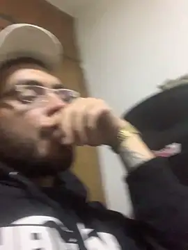 malek xarx  online show from 02/15/26, 02:19