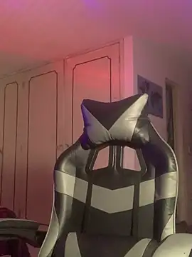 malek xarx  online show from 02/18/26, 04:52