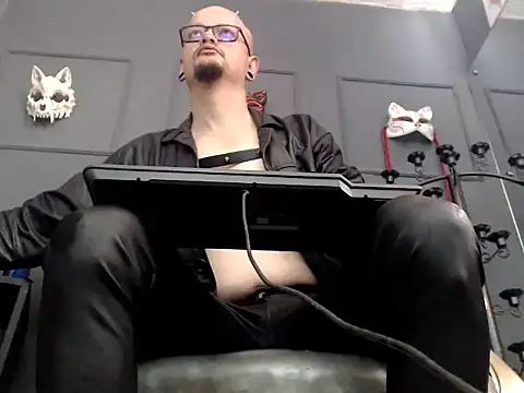 Snapshot of zain_kreigger chatting on 10/05/25, 01:09 zain kreigger online show from 10/05/25, 01:09