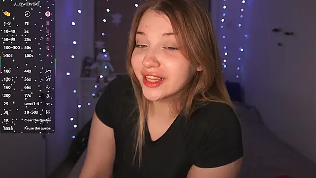 CuteSharloti online show from 01/08/26, 05:15