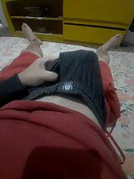 Snapshot of divi012 chatting on 09/16/25, 04:19 divi012 online show from 09/16/25, 04:19