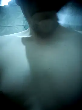 Snapshot of divi012 chatting on 11/08/25, 07:01 divi012 online show from 11/08/25, 07:01