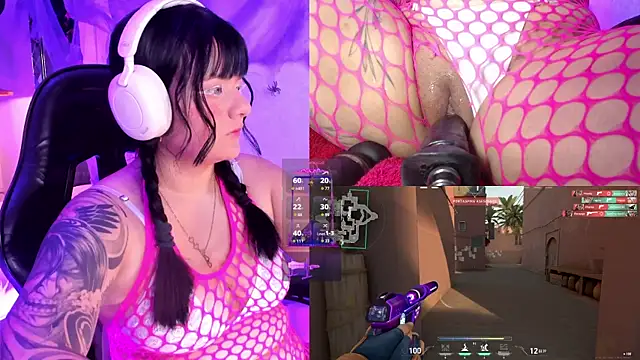 Snapshot of EternaAura chatting on 10/17/25, 01:46 EternaAura online show from 10/17/25, 01:46