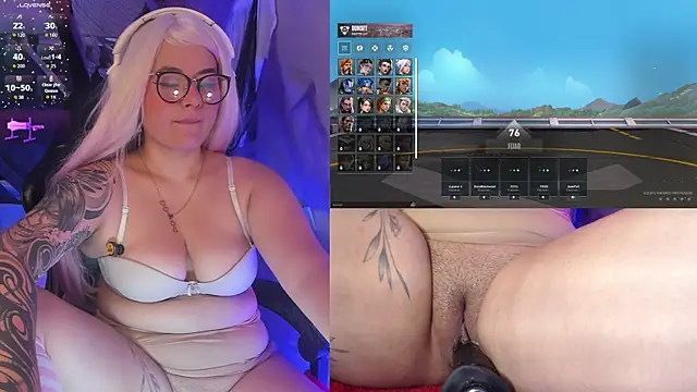 Snapshot of EternaAura chatting on 10/28/25, 01:14 EternaAura online show from 10/28/25, 01:14