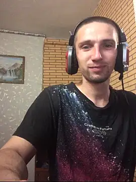 Snapshot of Alexilon chatting on 11/10/25, 12:37 Alexilon online show from 11/10/25, 12:37