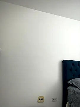 Snapshot of Miss-Brazil chatting on 12/14/25, 01:49 Miss-Brazil online show from 12/14/25, 01:49