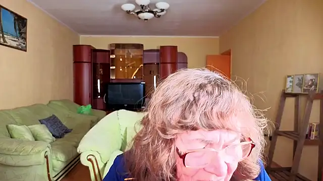 Betty Brick online show from 01/17/26, 07:28