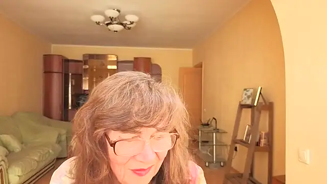 Betty Brick online show from 05/04/26, 11:06