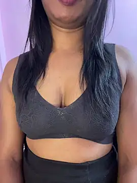 Snapshot of tamil_Aarathi chatting on 02/27/26, 04:29 tamil Aarathi online show from 02/27/26, 04:29