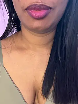 Snapshot of tamil_Aarathi chatting on 06/04/26, 05:19 tamil Aarathi online show from 06/04/26, 05:19