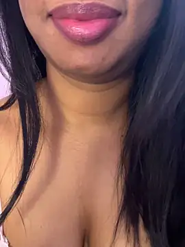 Snapshot of tamil_Aarathi chatting on 06/06/26, 05:17 tamil Aarathi online show from 06/06/26, 05:17