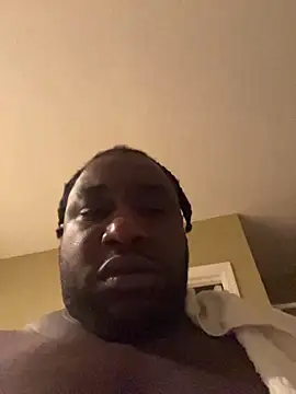 Snapshot of Jackfrost8871 chatting on 12/16/25, 06:51 Jackfrost8871 online show from 12/16/25, 06:51