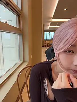 Snapshot of winter11 chatting on 09/17/25, 03:19 winter11 online show from 09/17/25, 03:19