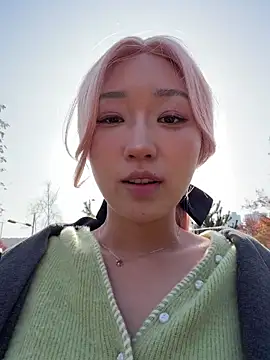 Snapshot of winter11 chatting on 11/09/25, 01:59 winter11 online show from 11/09/25, 01:59