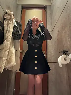 Snapshot of winter11 chatting on 02/02/26, 10:47 winter11 online show from 02/02/26, 10:47