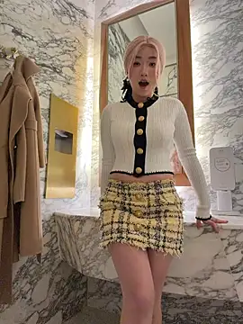 Snapshot of winter11 chatting on 03/02/26, 07:37 winter11 online show from 03/02/26, 07:37