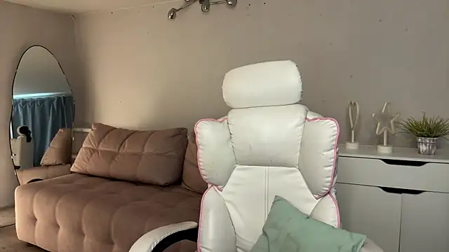 Sofia Kenwood online show from 07/14/26, 10:21