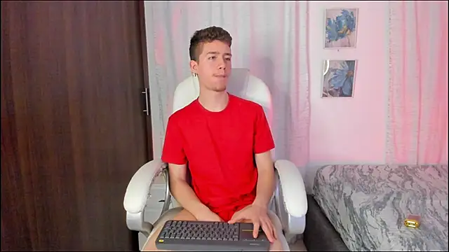 ThiagooJames online show from 10/06/25, 01:58