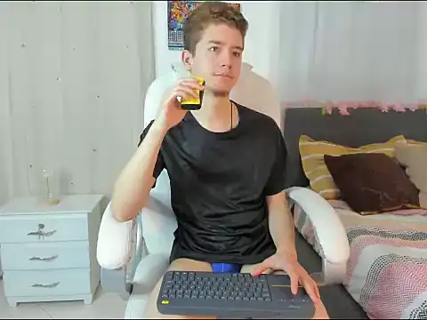 ThiagooJames online show from 11/22/25, 03:16