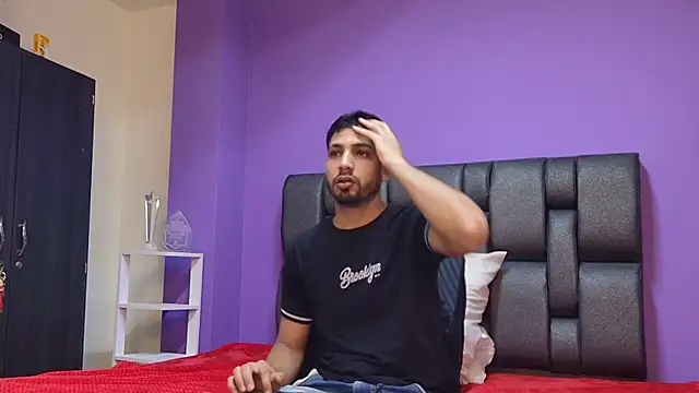 ashtoncooperr online show from 09/23/25, 06:44