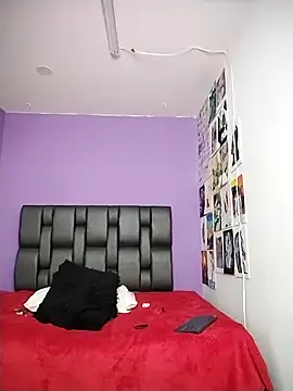 ashtoncooperr online show from 09/30/25, 07:30