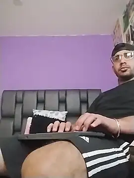 ashtoncooperr online show from 01/06/26, 05:16