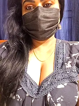 honey-flower online show from 02/04/26, 01:44