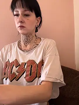 Seductively4 20 online show from 04/28/26, 09:14