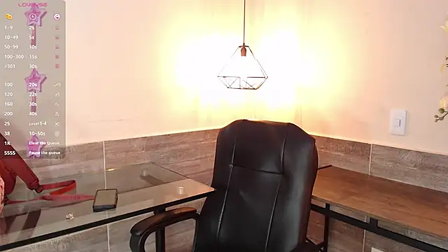 LussieWillow online show from 09/15/25, 12:05