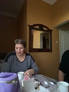 ReginaAndGordon online show from 12/19/25, 01:40