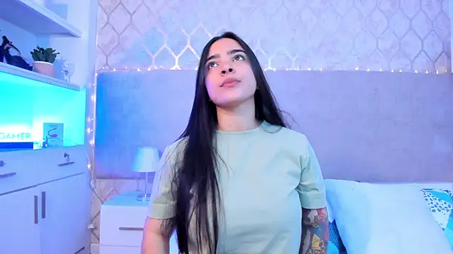 KamilaBetancourt online show from 02/11/26, 02:11