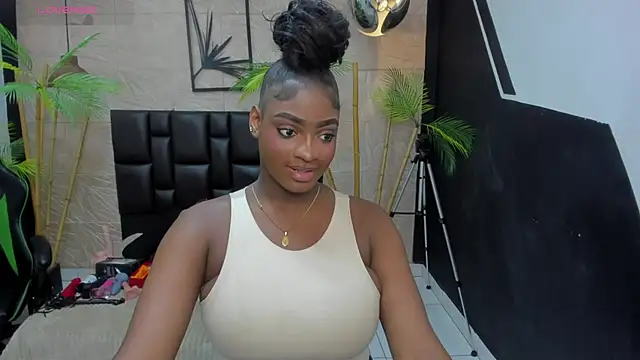 Snapshot of alana_bonny chatting on 05/20/26, 01:17 alana bonny online show from 05/20/26, 01:17