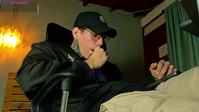 david huge online show from 04/03/26, 03:37