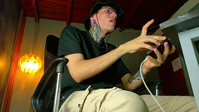 david huge online show from 04/07/26, 03:40