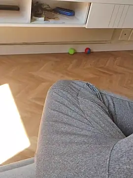 LeoMaduroSP online show from 09/27/25, 01:16