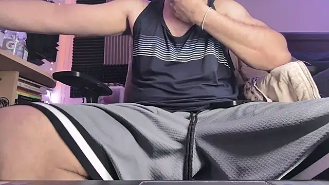 Percy0904 online show from 04/15/26, 06:42