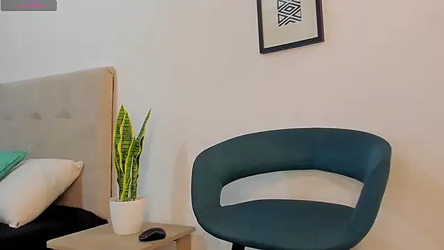 Snapshot of KylliamLevis chatting on 01/15/26, 02:21 KylliamLevis online show from 01/15/26, 02:21