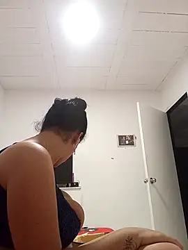 Samantha hotly online show from 04/18/26, 09:24