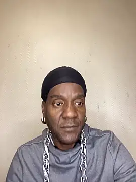 Snapshot of Kingdinyxxx chatting on 10/11/25, 07:23 Kingdinyxxx online show from 10/11/25, 07:23