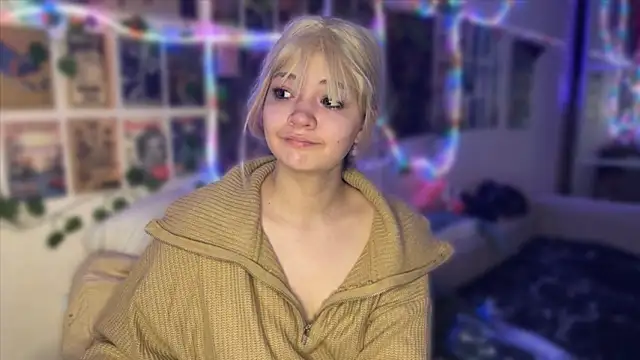 nikoli naw online show from 09/28/25, 01:44