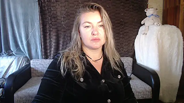 NikaSkylink online show from 10/08/25, 03:48