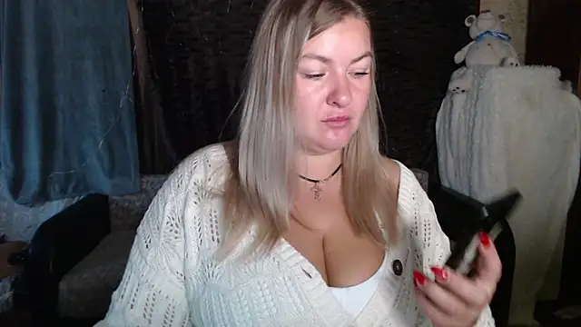 NikaSkylink online show from 10/13/25, 03:50